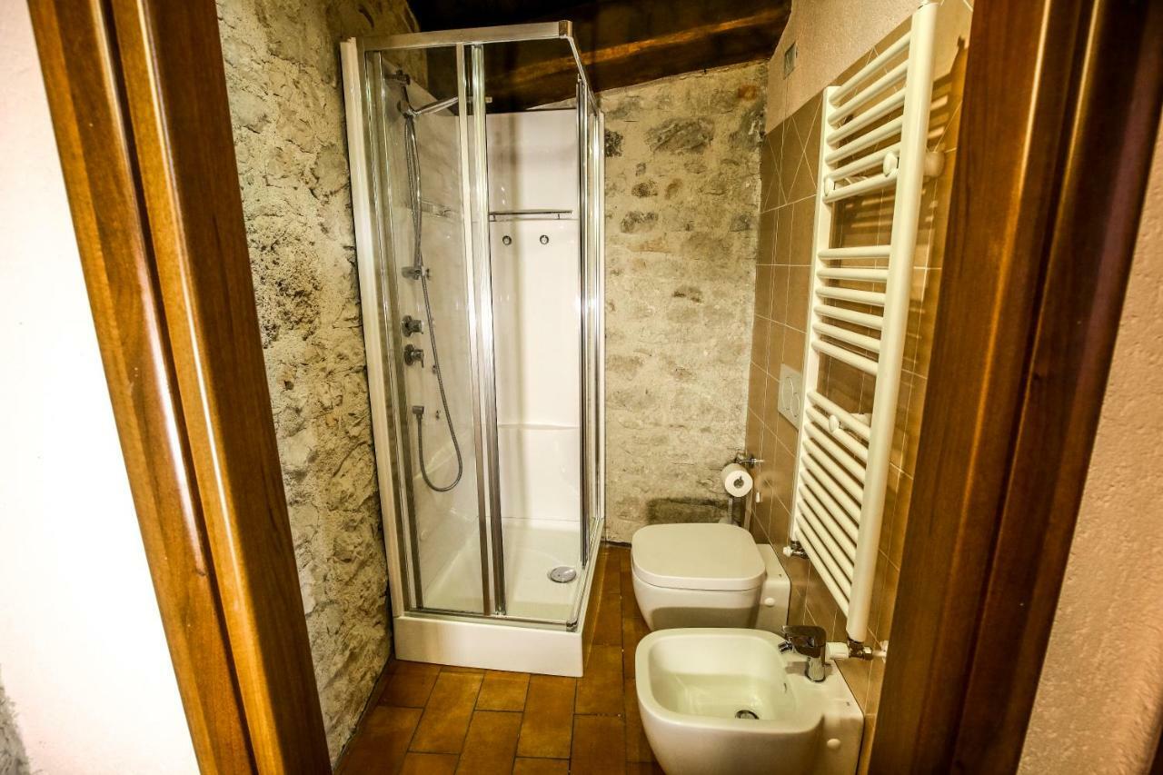 Apartamento Le Aie Di Postignano Sellano Exterior foto
